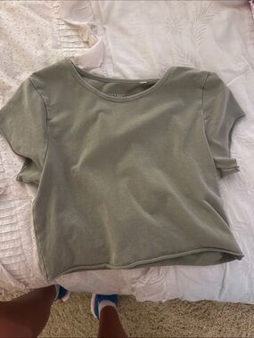 PacSun Olive Crop Tee in Sage